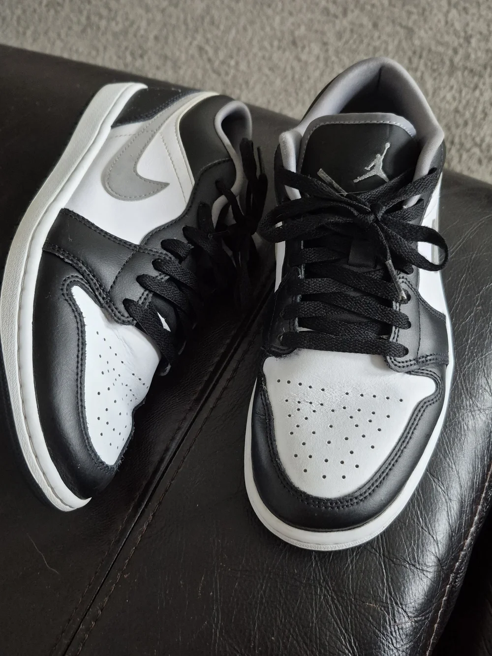 Air Jordan 1 Low Black Medium Grey White 2021 Men's Size 8.5 553558-040